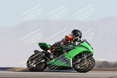 media/Dec-01-2025-Moto Forza (Mon) [[2daa91e15f]]/2-Intermediate Group/Session 2 Turn 9 Entry/